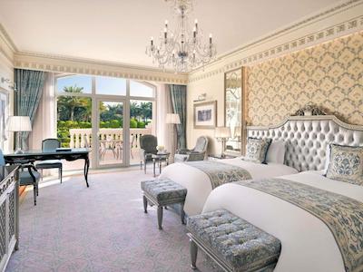 رافلس دپالم دبی