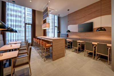 هامپتون بای هیلتون برلین سیتی سنتر آلکساندرپلاتز