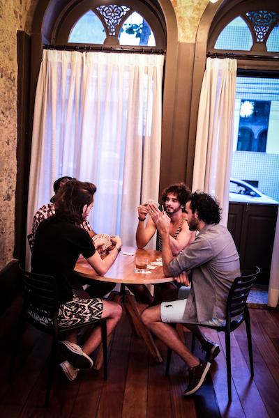 ویلا 25 هستل اند سویتز