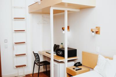 ویلا 25 هستل اند سویتز