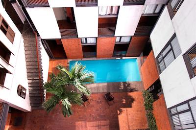 ویلا 25 هستل اند سویتز