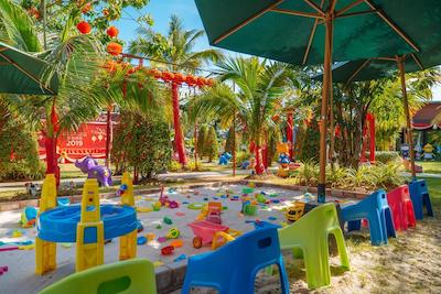 راوای ویپ ویلاز اند کیدز پارک