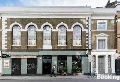 آلدگات کمرشیال هوس اپارتمنتز