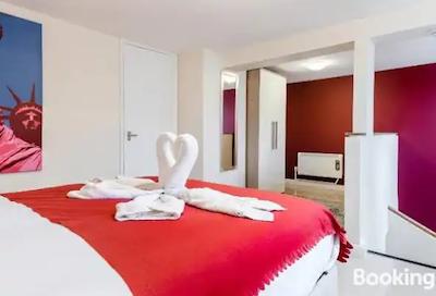 آلدگات کمرشیال هوس اپارتمنتز