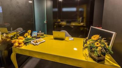 رم گوست هوس-د اکسپرینس