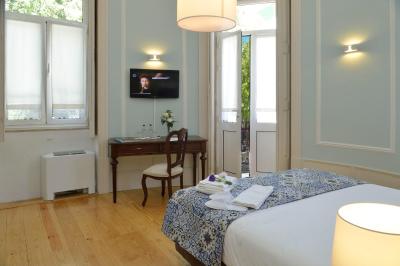 دوکز کرنر گوست هوس