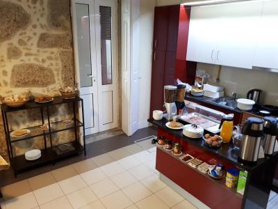 دوکز کرنر گوست هوس