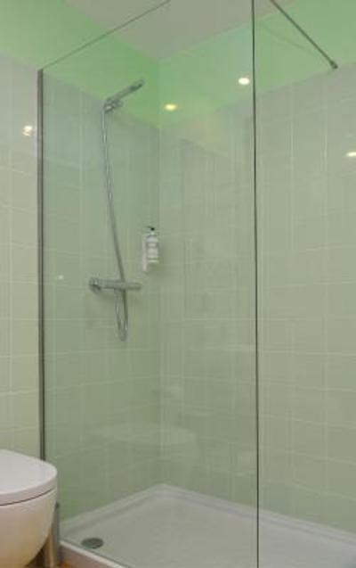 دوکز کرنر گوست هوس