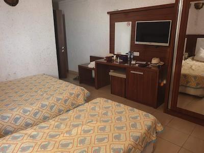 کلوب بار بیچ هتل