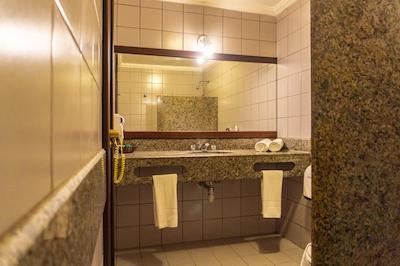 پرتو سگورو اکو ریزرت