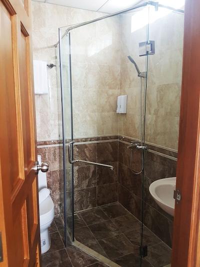 اراتو بوتیک هتل