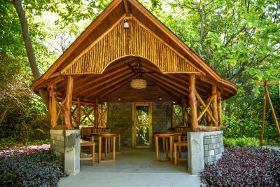 ریتی فارو ریزورت