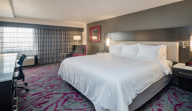 رادیسن هتل اُاکلاند آیرپرت