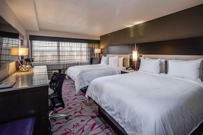 رادیسن هتل اُاکلاند آیرپرت