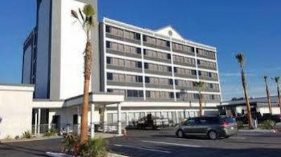 رادیسن هتل اُاکلاند آیرپرت