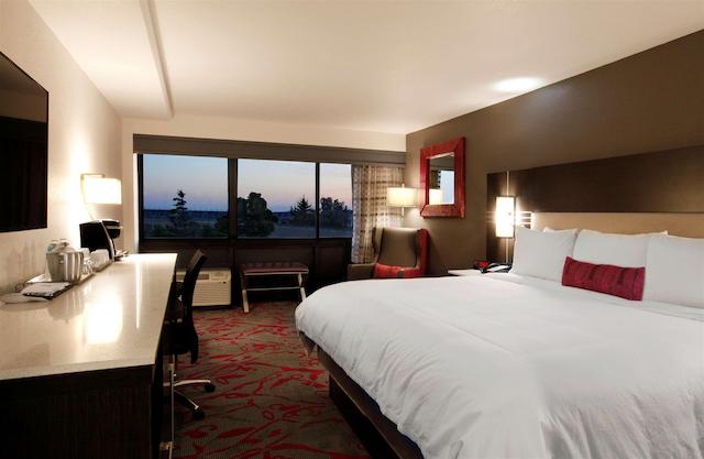 رادیسن هتل اُاکلاند آیرپرت