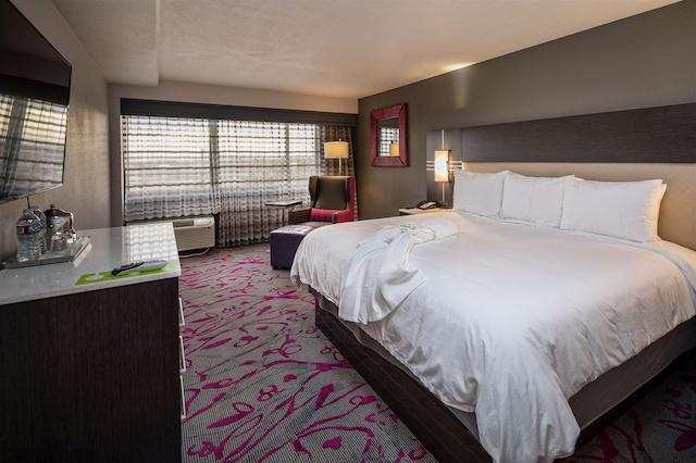 رادیسن هتل اُاکلاند آیرپرت