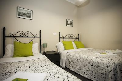 هستال لاز مورالاز