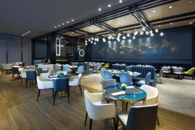 گولدن تولیپ شانگهای رینبو هتل