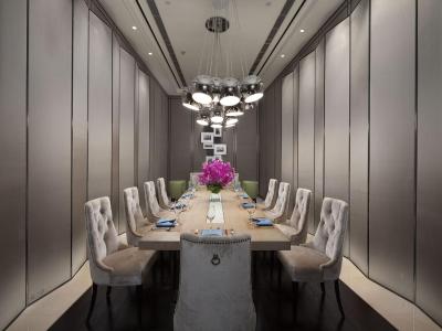 گولدن تولیپ باند نیو آسیا