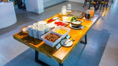 یونیک ریجنسی هتل