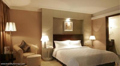 سوپریم تاور