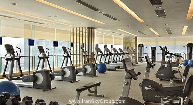 فور پوینتس بای شرایتون شانگهای، دنینگ