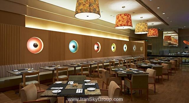 فور پوینتس بای شرایتون شانگهای، دنینگ