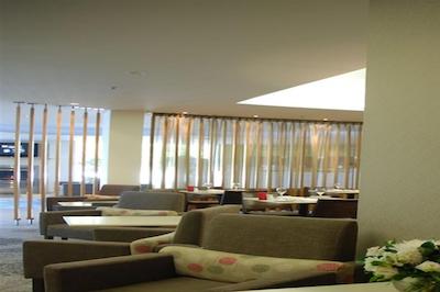 ساج هتل ادلید