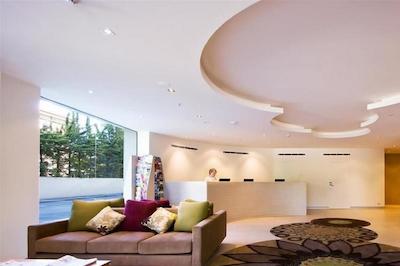 ساج هتل ادلید