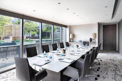 اکوود پریمیر ای ام تی دی سنگاپور