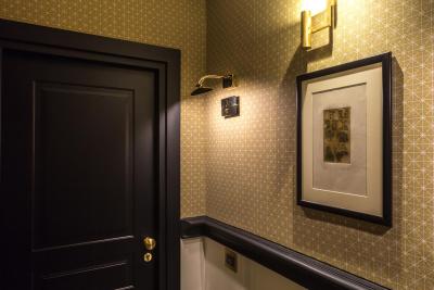 د هال تیلر سویت