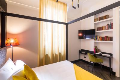 د هال تیلر سویت