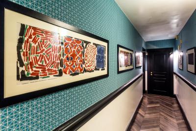 د هال تیلر سویت