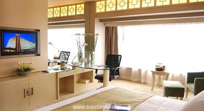 هوا تینگ هتل اند تاورز