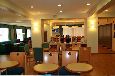 هامپتون این بای هیلتون چیهواهوا سیتی