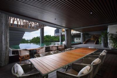 د کریستال لوکسوری ب ریزرت