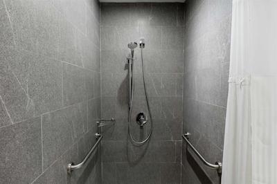 هامپتون این بای هیلتون کانکون کومبرز