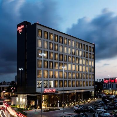 هامپتون این بای هیلتون کانکون کومبرز