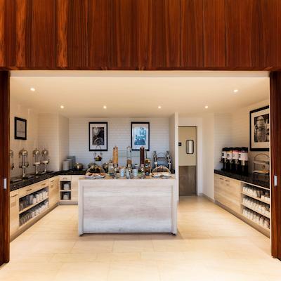 هامپتون این بای هیلتون کانکون کومبرز