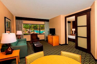 DoubleTree Suites by Hilton Orlando-Disney Springs™ Area
