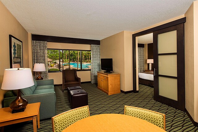 DoubleTree Suites by Hilton Orlando-Disney Springs™ Area