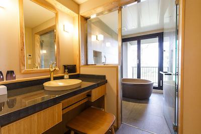 ومی نو ریتی اُکیناوا ناکاماسو