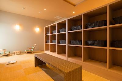 ومی نو ریتی اُکیناوا ناکاماسو