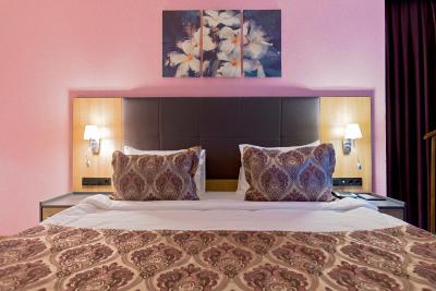 اوفریا باتومی هتل