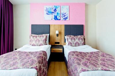 اوفریا باتومی هتل