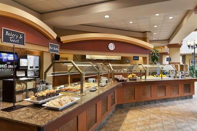 امباسی سویتز نرد چارلستون آیرپرت کنونشن