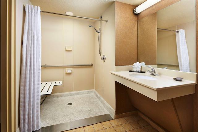 امباسی سویتز نرد چارلستون آیرپرت کنونشن