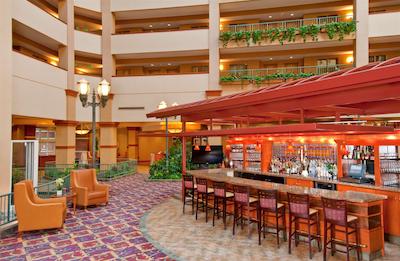 امباسی سویتز نرد چارلستون آیرپرت کنونشن