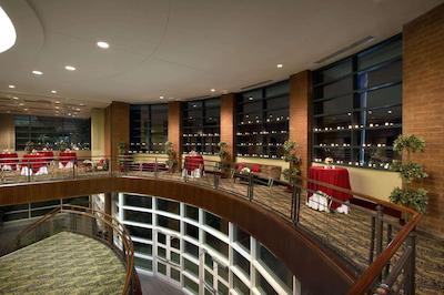 امباسی سویتز نرد چارلستون آیرپرت کنونشن